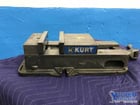 Kurt Anglock #D675, 6" vise, 7-1/2" opening - Image 1