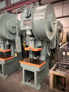 60 Ton, Minster #70-4, 6" stroke, 14.25" Shut Height, 32" x21"Bed, 65 SPM, 3" adj,air clutch / brake, 1977 - Image 2