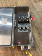 200 Amp. General Electric #TH4324SS, fusible safety disconnect switch, 240 Volts, 3-pole - Image 6
