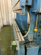 90 Ton, Cincinnati #90CB, hydraulic press brake, 8' overall, 78" between housing, 8" stroke, 15 HP, 2001 - Image 4