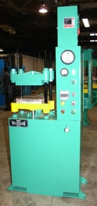 12 Ton, Wabash, 12" x12", up-act, steam/oil pltns, 4" -13" DL, 6" stroke, self-cont., #1530 - Image 1