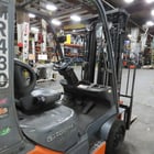 5000 lb. Toyota #8FGCU25, 3 stage LP gas forklift, 189" lift, 42" x 4" forks 2016 - Image 4