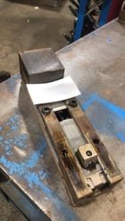 Toolex #RES-4002, Double Station Vise, 4" Size - Image 1