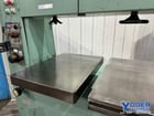 40" x 12" W.F. Wells #V4012, vertical band saw, 29" x27" table area, 4 speed transmission - Image 6