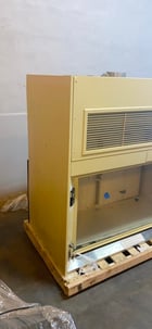 DuraLab, Fume Hood w/Benches, 6' width, 18" sash height, 92 FPM - Image 6