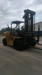 24900 lb. Caterpillar #P26500, Diesel Forklift, 11.09'max fork height, 79.77"max fork spread - Image 1