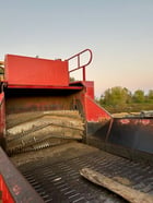 Rotochopper #MC-266, portable grinder, 535 HP, diesel, 200 gal.fuel capacity, PT Tech hydraulic clutch - Image 5
