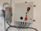Flow #Mach-2-1313B, waterjet cutting system, 4.3'X, 4.3'Y, 7" Z, 30 HP, 60000 psi, 30SA-60 ESL intensifier - Image 4