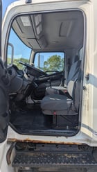 Hino #258, 22' refrigerated box truck, diesel engine, automatic transmission, hydraulic brakes, 2013 - Image 7