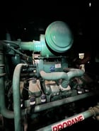 680 KW Cummins #GTA38G3, Natural gas generator, 277/480 Volts, 264 hours, 2004 - Image 7