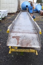 24" wide x 28' long, Carrier natural frequency trough conveyor, 5 HP - Image 1