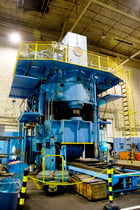 7000 Ton, HPM, hydraulic, 36" stroke, 53" daylight, 144" x 72" bed, 6300 ton cushion, 1953, #2560CE - Image 3