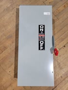 200 Amp. General Electric #TH4324R, Fusible Safety Disconnect Switch, 3-pole, 4-Wire, 60 HP, 240 VAC - Image 3