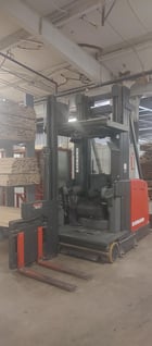 3000 lb. Raymond #SA-3SR30T, Order Picker/Fork Lift, 42" forks, 135" lift height, 48 volt battery electric - Image 1