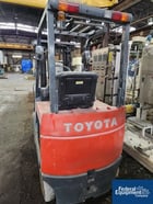 3500 lb. Toyota #7FBCU20, 189" lift, side shift - Image 3
