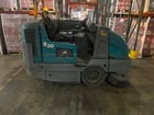 Tennant #S30, Ride-On Scrubber & Sweeper, 62.5"/80" path, 14 cu.ft. hopper capacity - Image 1