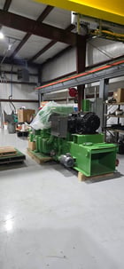 1860 icfm, 125 psig, TurboAir #TA3000, 400 HP, 480 V., reconditioned w/new controls - Image 1