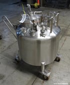 Lee Industries #250LDBT, Pressure Mix Tank, 250 Liter, 316L Stainless Steel, vertical, 30" diameter x 19" - Image 3