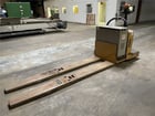 8000 lb. Yale #MPE080IFN24T2890, Pallet Jack, Double Pallet, 8' long Forks, 24 V, 775 hours - Image 3