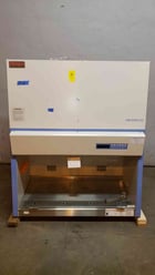 Thermo Scientific #1385, Biosafety Cabinet, Type A2, 120 V - Image 4