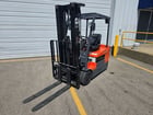 4000 lb. Toyota #7FBEU20, forklift, 189" lift height, 3-stage mast, 42" forks, cushion tires, side shift - Image 2