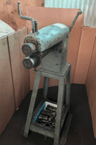 18 gauge Niagara #192 Beader-Geared, 13-3/4" throat, 2-13/16" roll diameter, 2" lgth, w/beading gage & rolls - Image 1