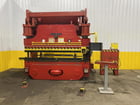 230 Ton, Cincinnati #230-8AS, hydraulic CNC press brake, 10' overall, 102" between housing, 10" stroke, 17" - Image 4