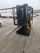 5500 lb. Yale Veracitor #60VX, LPG forklift, 3-stage mast, 48" forks, sideshift, fork positioner, 2015 - Image 5