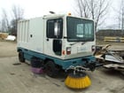 Tennant #830, floor sweeper, rebuilt diesel engine, low hours, 1999 - Image 1