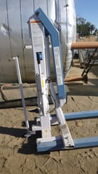 2200/1650 lb. OTC Tools & Equipment, Heavy Duty Floor Crane, 107" H boom retracted & 117" H boom extended - Image 2