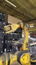 Fanuc, ArcMate 100i, robot arm, 6 axis, 13.2 lb payload, 53.9" reach, articulated - Image 3