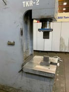 150 Ton, Hannifin #T150, hydrauic C-frame press, 29" x 39" table area, 15 HP, single hand lever - Image 2