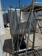 200 gallon APV Crepaco, Stainless steel liquidifier tank, single wall, rectangle tank, top hinged lid - Image 2