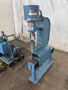 Franklin Manufacturing, C-Frame hydraulic web punch - Image 4