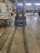 8250 lb. Hyster #S80XM, LB lift truck, 8' forks, side shift, 145" lift, - Image 2