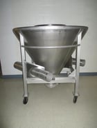 20 cu.ft. Apache Stainless Steel Cone Shaped Portable Tote - Image 2