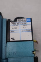 New mac 6211c-211-pm-501da solenoid valve 4-way single solenoid stock h1474 - Image 4
