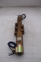 Versa 4 Way Valve VXX-4524-A120 4 Way / 3 Position STOCK 4718 - Image 4