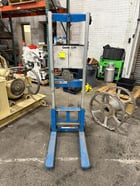 Genie Lift, GL-4 Heavy-Duty Aluminum Manual Lift Max 500 (MISSING CRANK LEVER) - Image 1