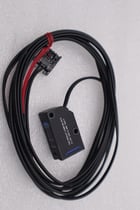 NEW OPEN BOX New Keyence LV-H100 Laser Sensor STOCK L-374-C - Image 2
