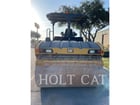 Caterpillar CB15, Vibratory Single Drum Pad, 2543 hours, S/N: M9400166, 2019 - Image 3