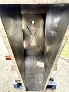 Stainless incline screw conveyor, 85 cu.ft., hopper, 2 vibratory generators, 1 electric/ 1 pneumatic - Image 5