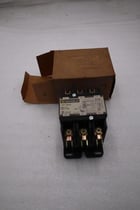 Square D 8910DPA33V02 Definite Purpose Contactor 3 Pole Open Type STOCK H818A 785901073536 - Image 2