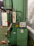 230 Ton, Cincinnati #230CB10, hydraulic brake, 12' overall, 126" between housing, 10" stroke, 8" throat, 30 - Image 2