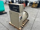 300 KW, Cummins 500FDR7018JJ, generator end with controller, 277/480 Volts, 1046 hours - Image 9