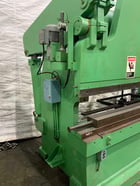 250 Ton, Accurpress #725012, hydraulic press brake, 12' overall, 126" between housing, 8" stroke, 10" throat - Image 10