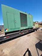 900 KW Caterpillar #3508, Enclosed on base tank - Image 2