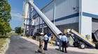 Bulk Truck Unloader, Feed Hopper, 200 Ton Sand Storage Silo, 25" wide x 192" long Vibrating Screen Conveyor - Image 2