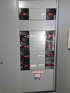 400 Amp. General Electric Panelboard, 480 Volts, 3PH, 8 breakers - Image 3