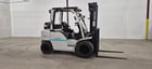 8000 lb. Unicarriers #PF80, outdoor forklift, LPG, 2-stage, side shift, 179" lift height, heater, 2020 - Image 3